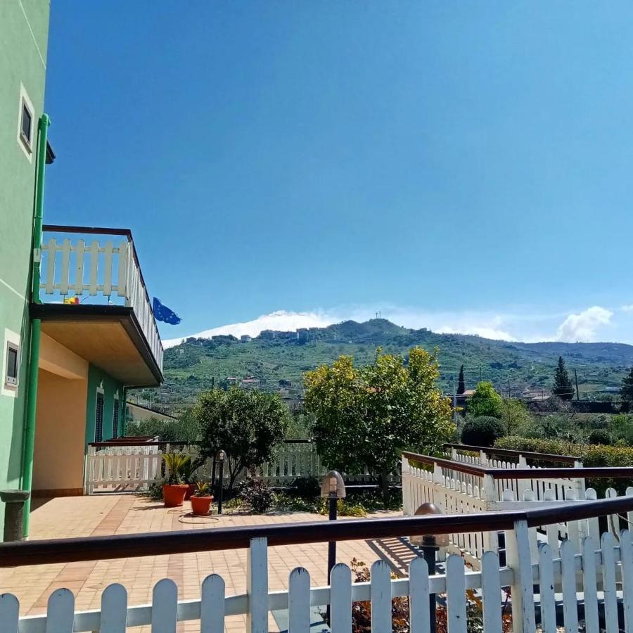 Azienda Agricola Cuntarati Bronte Kültér fotó