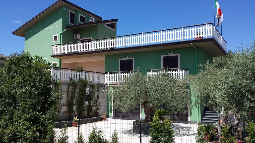 Azienda Agricola Cuntarati Bronte Kültér fotó